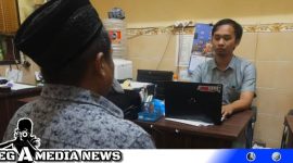 Caption: penyebar hoax tembak menembak diinterogasi penyidik Polres Sampang, (dok. regamedianews).