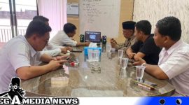 Caption: Satreskoba bersama ESI Sampang, saat zoom meeting persiapan Turnamen E-Sport Kapolda Jatim Cup, (dok. regamedianews).