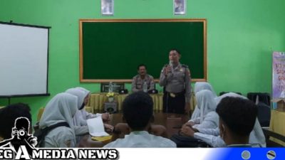 Polres Sampang Masifkan Police Goes To School