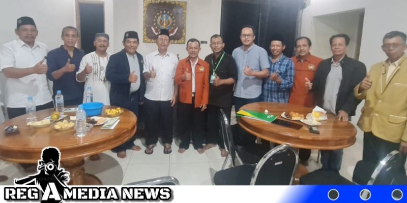 Caption: pose bersama BPJS Ketenagakerjaan Madura dengan para agen Perisai, (dok. regamedianews).