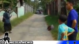 Caption: korban carok di Bangkalan tampak tergeletak di pinggir jalan, (dok. regamedianews).