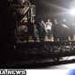Caption: Prajurit Kodim 0828 Sampang kerja lebur, selesaikan pengerjaan rabat beton di Desa Pasarenan, (dok. regamedianews). 