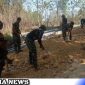 Caption: kekompakan Satgas TMMD Kodim 0828 Sampang saat proses pengerjaan betonisasi di Desa Pasarenan, Kedungdung, (dok. regamedianews). 