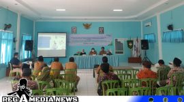 Caption: BPJS Ketenagakerjaan Madura saat sosialisasi jaminan sosial di aula kantor Dinas Pendidikan Kabupaten Sampang, (dok. BPJS) 