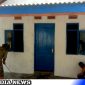 Caption: personel Kodim 0828 Sampang melanjutkan pengerjaan renovasi rutilahu, (dok. regamedianews). 