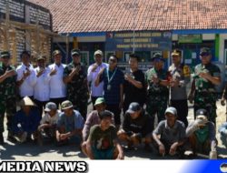 Kebut Pembangunan Ruang Guru Program TMMD Pasarenan