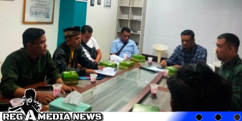 Caption: Gerakan Pemuda Kreatif (GPK), saat audiensi ke kantor PLN Rayon Sampang, (dok. regamedianews).