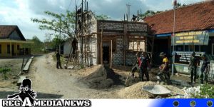 Warga Berbaur, Bangun Ruang Guru Sasaran TMMD Sampang