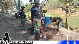 Caption: Satgas TMMD Kodim 0828 Sampang saat pengerjaan jalan rabat beton, (dok. regamedianews).