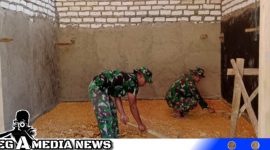 Caption: Satgas TMMD Kodim 0828 Sampang saat melakukan pemerataan lantai renovasi rutilahu, (dok. regamedianews).