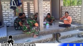 Caption: keakraban Satgas TMMD Kodim 0828 Sampang dengan warga saat makan siang bersama, disela pengerjaan renovasi rutilahu, (dok. regamedianews). 