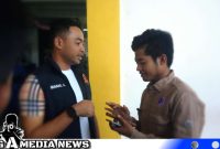 Caption: Kanit IV Tipiter Satreskrim Polres Sampang saat diwawancara awak media, (dok. regamedianews). 