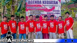 Caption; Panitia HUT RI ke 78 desa Gunung Rancak Kecamatan Robatal saat pose bareng (dok.regamedianews)