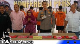 Caption: Kapolres Pamekasan AKBP Satria Permana saat press rilis. (doc.regamedianews) 