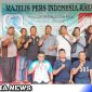 Caption: foto bersama usai terbentuknya Pengurus Majelis Pers Indonesia. 