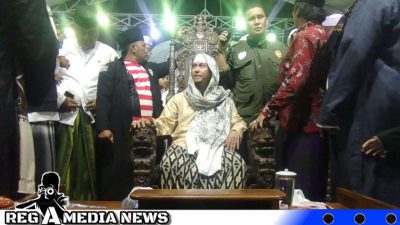 Habib Bahar Hadiri Maulid Akbar di Omben Sampang