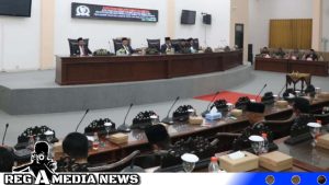 Paripurna DPRD, Umumkan Akhir Masa Jabatan Bupati-Wabup Sampang