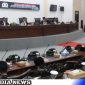 Caption: berlangsungnya rapat paripurna DPRD Sampang, di Gedung Graha Paripurna, (dok. regamedianews). 