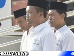 UTM Gelar Upacara Peringati HSN di Halaman Masjid KH Abdurrahman Wahid