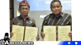 Caption: Penandatanganan Nota Kesepahaman diteken langsung oleh Rektor UTM Dr. Safi' dan Kepala BPJS Ketenagakerjaan Madura, Indriyatno. (Dok. Humas).