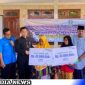 Caption: BPJS Ketenagakerjaan Pamekasan saat memberikan santunan JKM kepada keluarga nelayan, (dok. BPJS). 