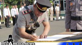 Caption: sertijab Iptu Edi Eko Purnomo sebagai Kasat Reskrim Polres Sampang, (dok. regamedianews). 