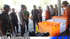 Caption: Forkopimda Sampang cek kesiapan peralatan antisipasi bencana alam, (dok. regamedianews). 
