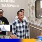 Caption: didampingi Kanit dan Penyidik PPA, Kasat Reskrim Polres Sampang ungkap kasus rudapaksa, (dok. regamedianews). 