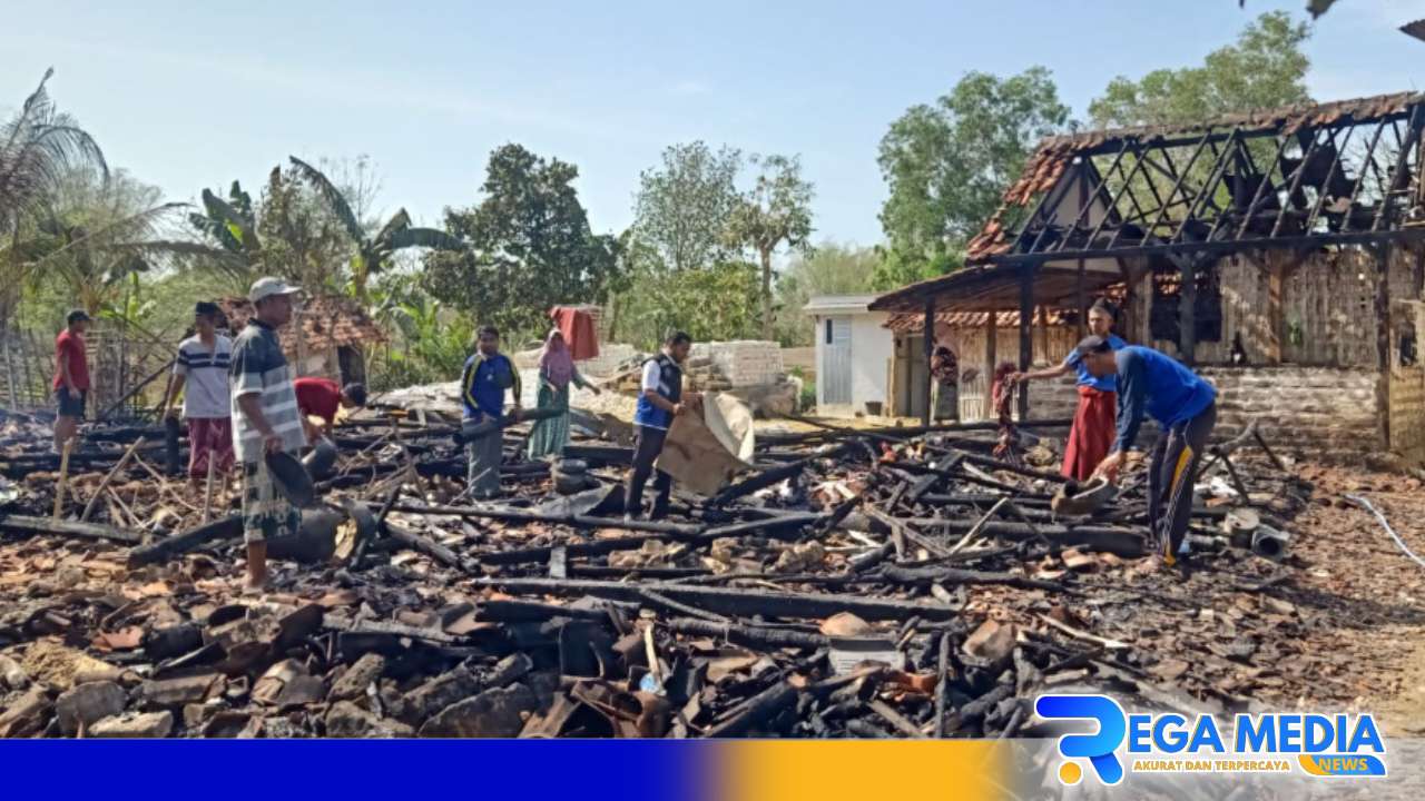 Ditinggal Ke Toko, Rumah Warga Pamekasan Ludes