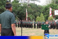 Caption: prosesi upacara Hari Bela Negara ke-75, di Makodim 0826 Pamekasan, (dok. regamedianews). 