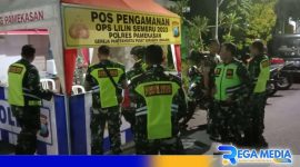 Caption: personel Kodim 0826 Pamekasaan patroli ke Pos Pengamanan saat perayaan Natal tahun 2023, (dok. regamedianews). 