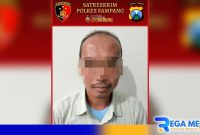 Caption: tersangka inisial (HM) saat diamankan Unit PPA Satreskrim Polres Sampang, (dok. regamedianews). 