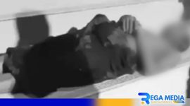 Caption: jenazah santri yang meninggal dunia saat hendak mandi ke sumber Napo Laok, (dok. regamedianews). 