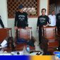 Caption: Tim Jatanras Polda Jatim tampak mengumpulkan sejumlah barang bukti, (dok. Humas Polri). 