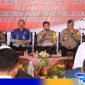 Caption: Kapolres Sampang menyampaikan sambutannya saat acara forum group discussion, (dok. regamedianews). 