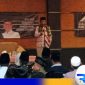 Caption: kunjungan ke Pamekasan, Cawapres Mahfud MD saat menyampaikan sambutannya, (dok. regamedianews). 