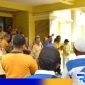 Caption: komunitas pedagang bakso se-Surabaya deklarasi didepan pengurus DPD Golkar Jatim (dok. regamedianews). 