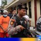 Caption: tersangka narkoba antar pulau saat digelandang polisi di Mapolres Pamekasan, (dok. regamedianews). 