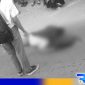 Caption: tampak korban laka lantas memakai seragam sekolah tergeletak di lokasi kejadian, (dok. regamedianews). 
