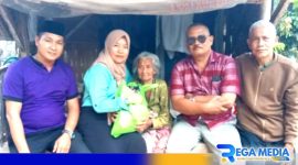 Caption: ketua admin KYT Group saat memberikan bantuan sembako kepada lansia, (dok. regamedianews). 