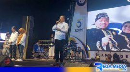 Caption: detik-detik pisah pamit Bupati Sampang H.Slamet Junaidi, (dok. regamedianews). 