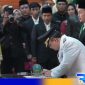 Caption: penandatanganan serah terima jabatan, usai prosesi pelantikan PJ Bupati Sampang (Rudi Arifiyanto). 