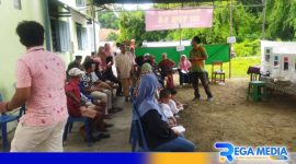 Caption: situasi pelaksanaan pemungutan suara di TPS 14 di Jl.Suhadak, Dalpenang, Sampang, (dok. regamedianews). 