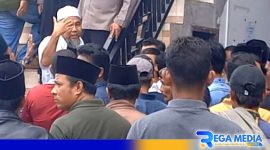 Caption: situasi saat ketegangan terjadi ditengah kericuhan rekapitulasi hasil suara pemilu, (dok. regamedianews). 