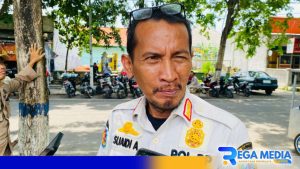 Tak Taat Aturan, Gerobak PKL Alun-Alun Sampang Akan Disita