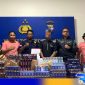 Caption: Satreskrim Polres Pohuwato amankan pedagang rokok ilegal dan barang buktinya, (dok. regamedianews). 