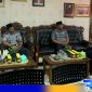 Caption: Kalapas Narkotika Pamekasan saat berbincang dengan Ketua Pengadilan setempat, (dok. regamedianews). 