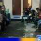 Caption: momen kebersamaan Polsek Omben dengan jurnalis saat bukber puasa ramadhan, (dok. regamedianews). 