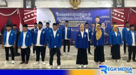 Caption: prosesi pelantikan Pengurus PMII Trunojoyo IAI Nata Sampang, (dok. regamedianews). 