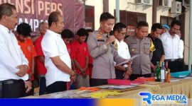 Caption: Kapolres Sampang AKBP Siswantoro ungkap hasil Operasi Pekat Semeru 2024, (dok. regamedianews). 